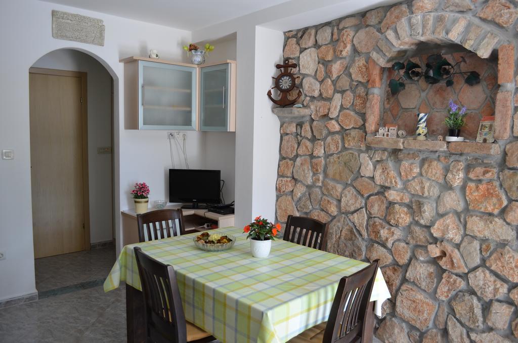 Apartments Lora Baška Zimmer foto